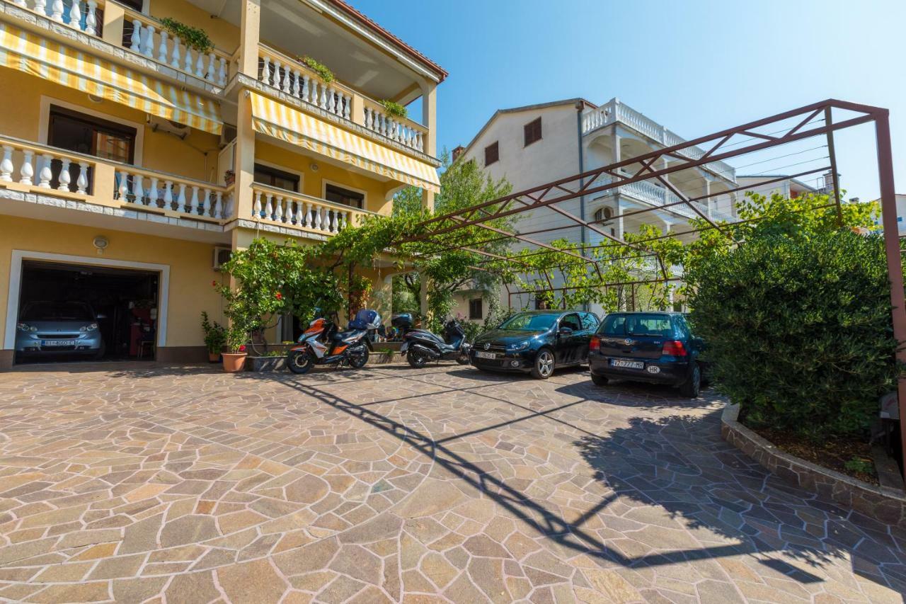 Apartman Laura Selce Zewnętrze zdjęcie