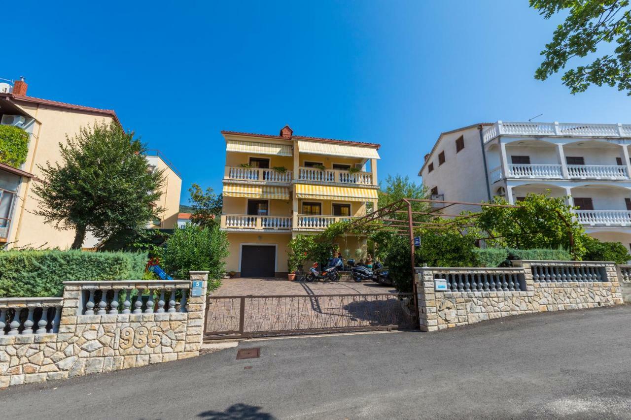 Apartman Laura Selce Zewnętrze zdjęcie