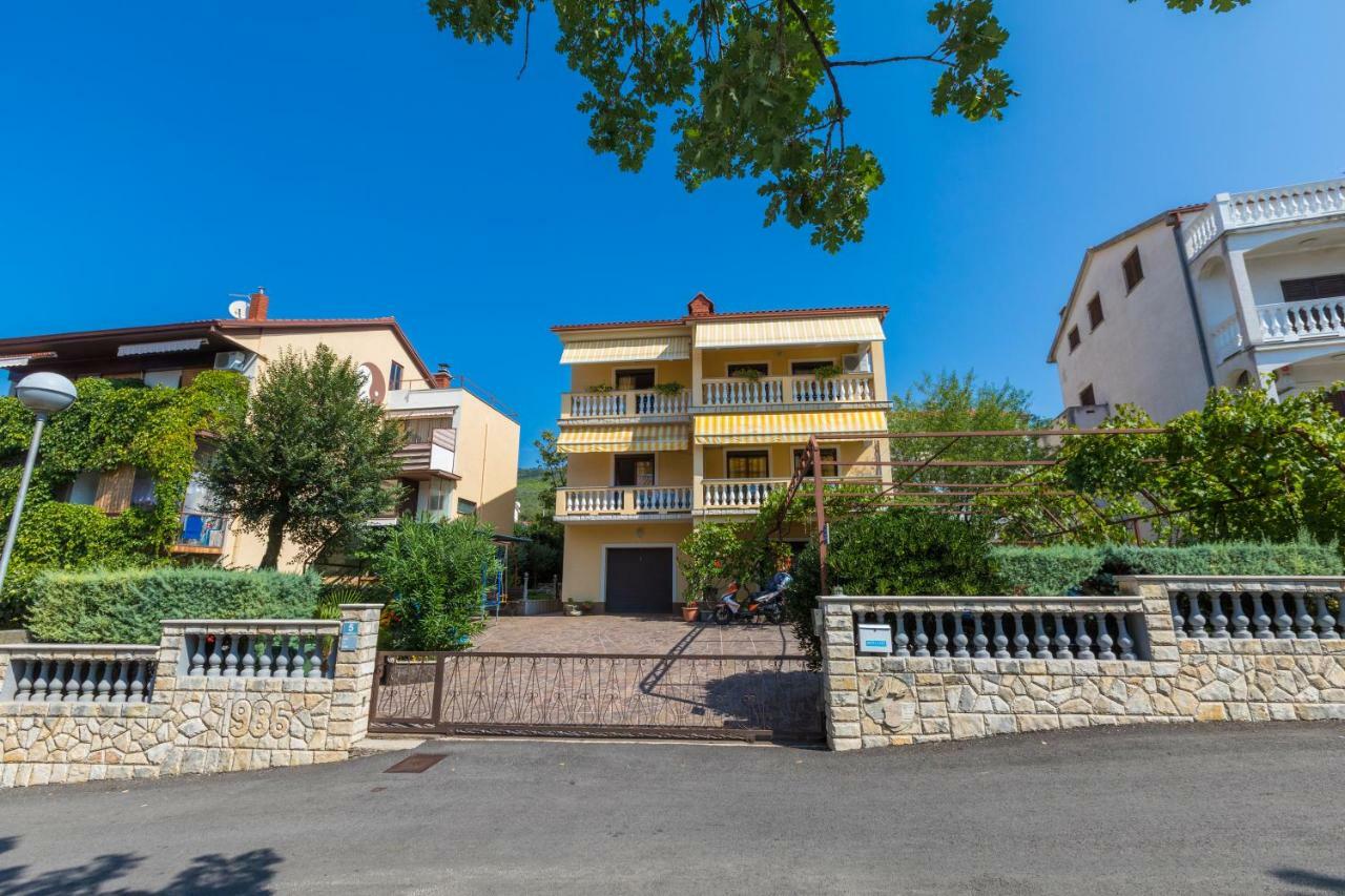 Apartman Laura Selce Zewnętrze zdjęcie