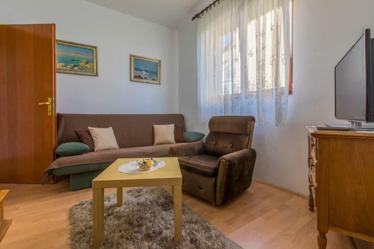 Apartman Laura Selce Zewnętrze zdjęcie